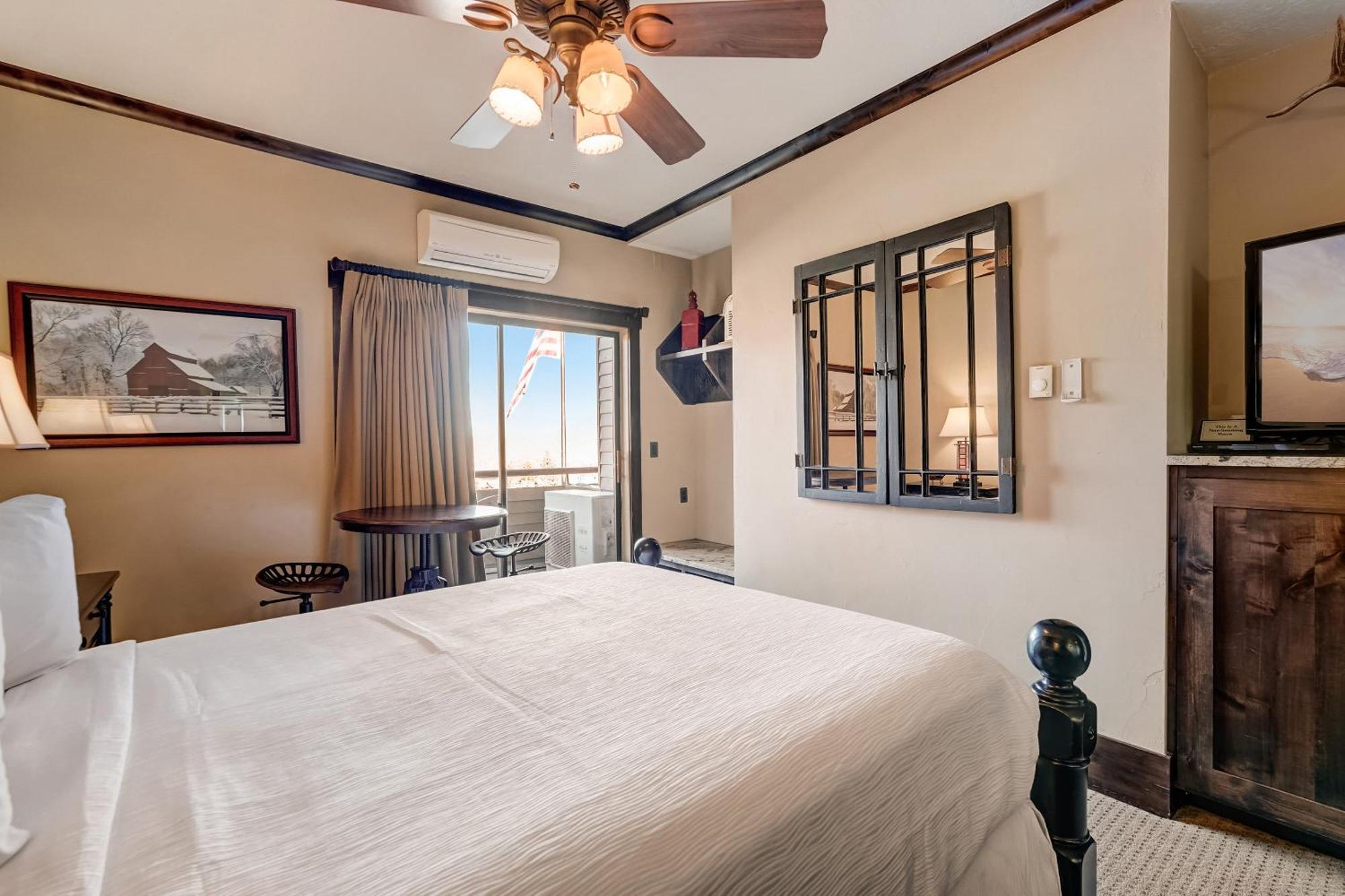 The Lodge At The Mountain Village By All Seasons Resort Lodging 파크 시티 외부 사진